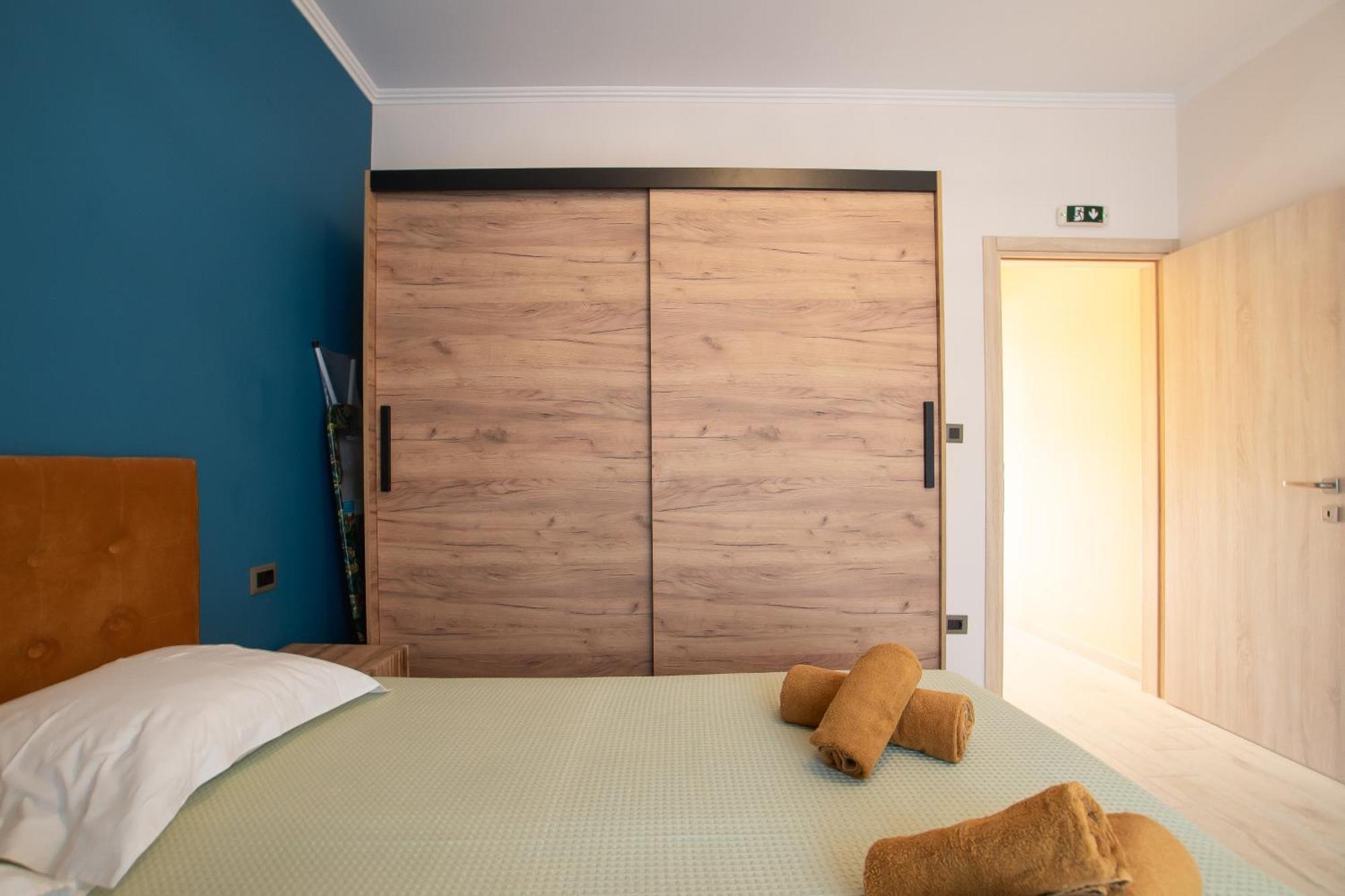 פלטאריה Elegance Suites מראה חיצוני תמונה