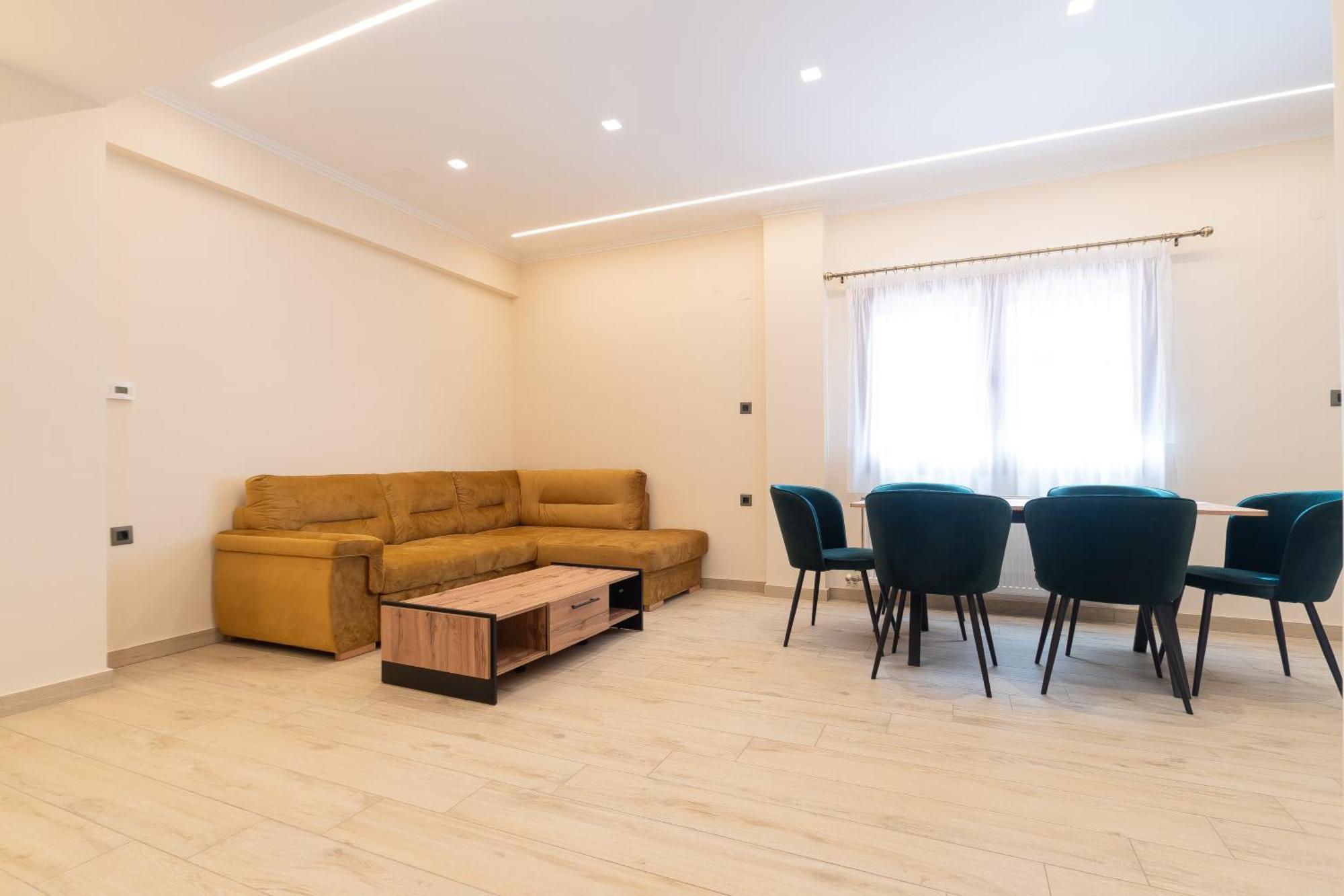פלטאריה Elegance Suites מראה חיצוני תמונה