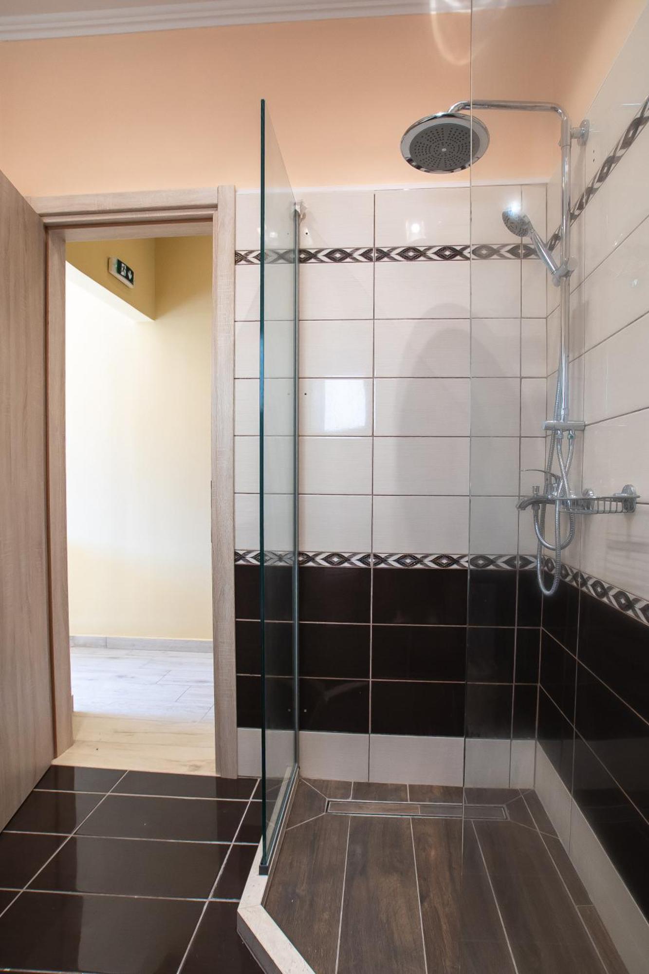 פלטאריה Elegance Suites מראה חיצוני תמונה
