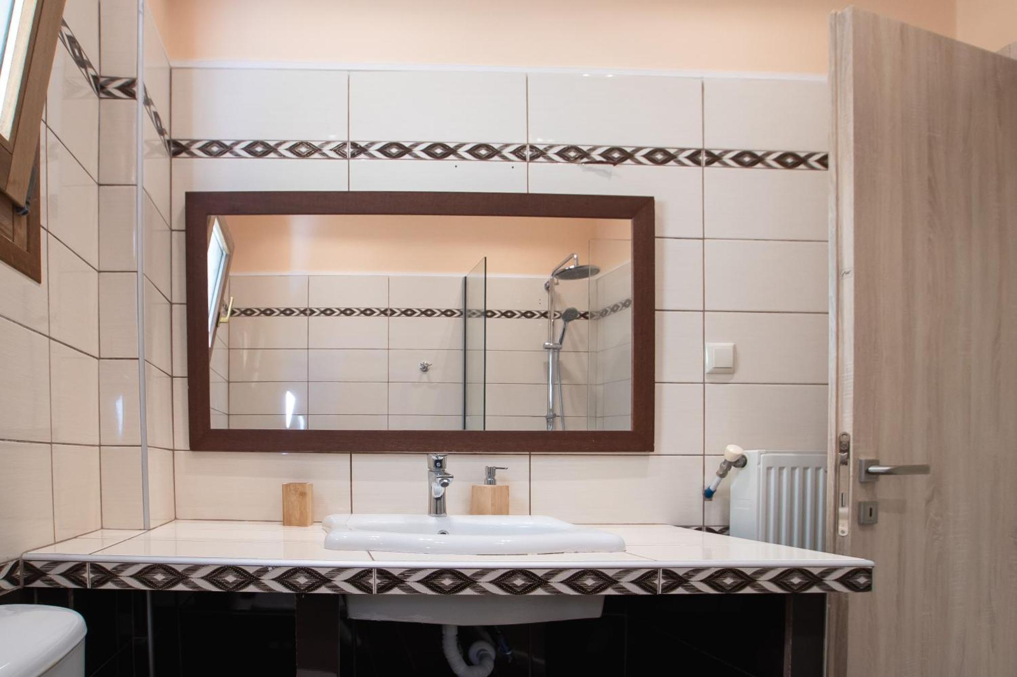 פלטאריה Elegance Suites מראה חיצוני תמונה
