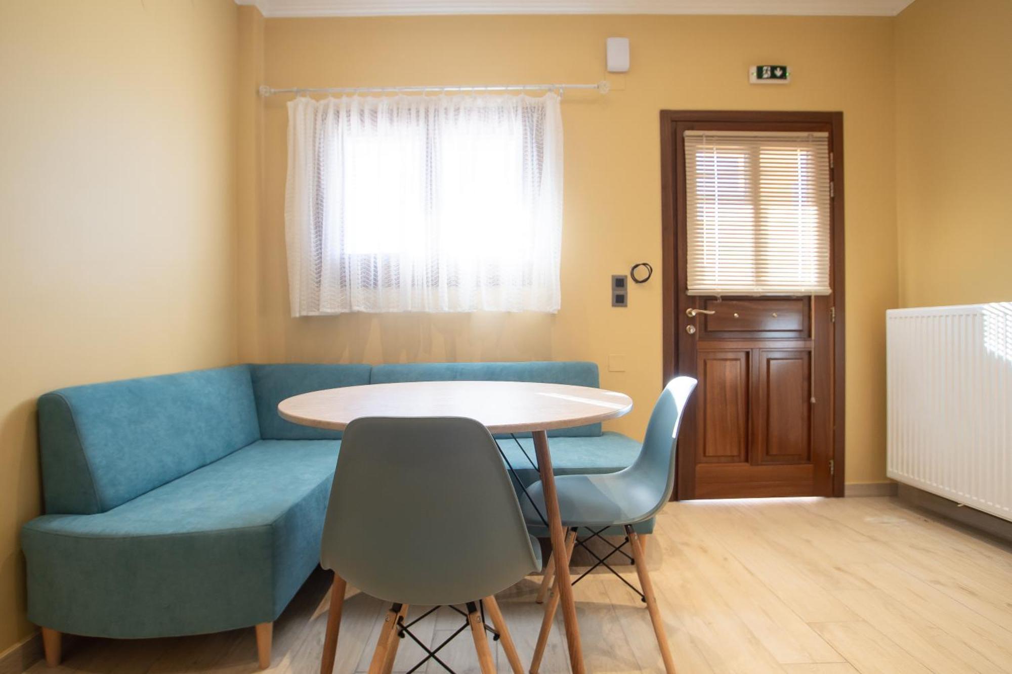 פלטאריה Elegance Suites מראה חיצוני תמונה